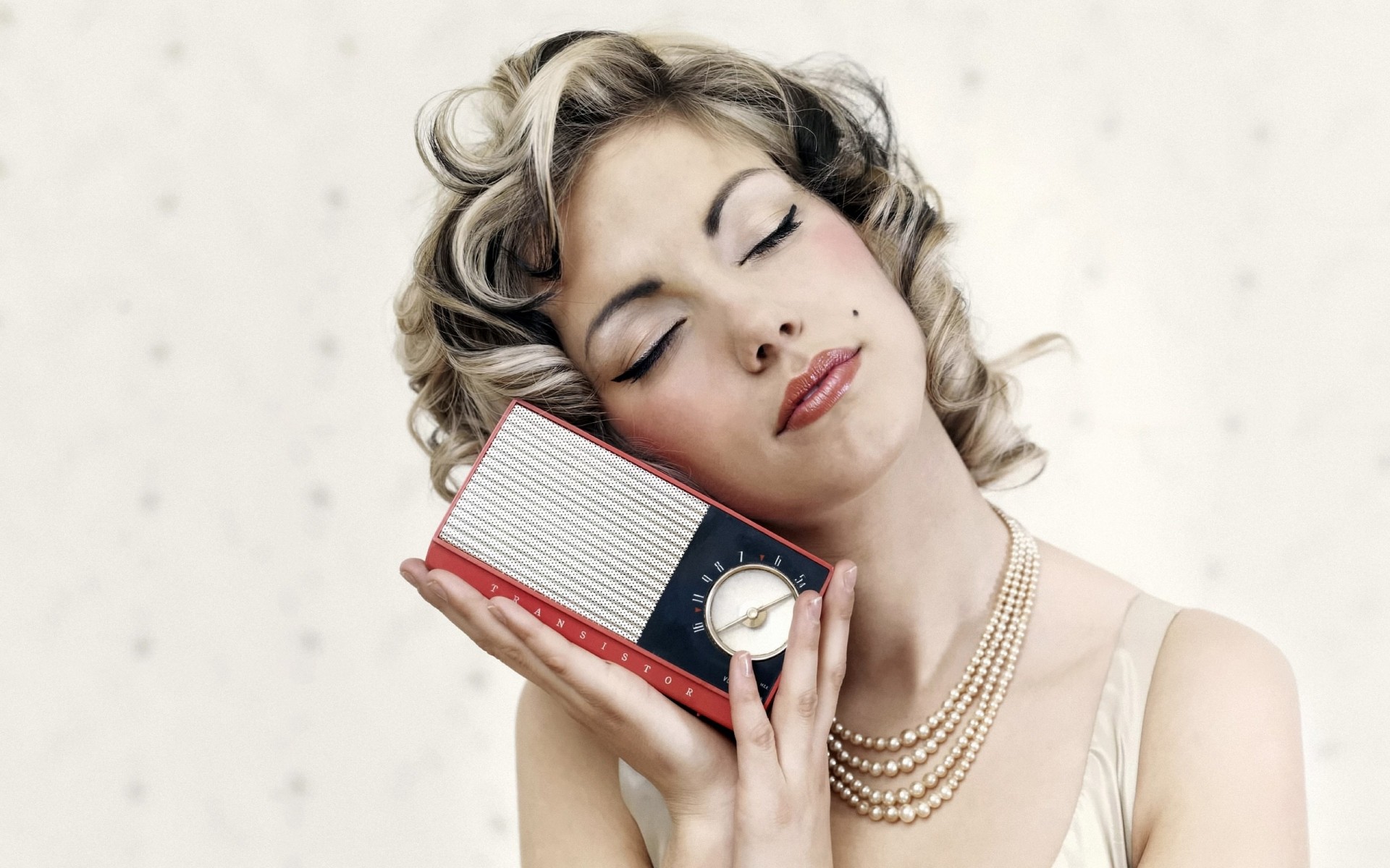 女人 肖像 女孩 时尚 模型 成人 美丽 单 可爱 脸 黑发 性感