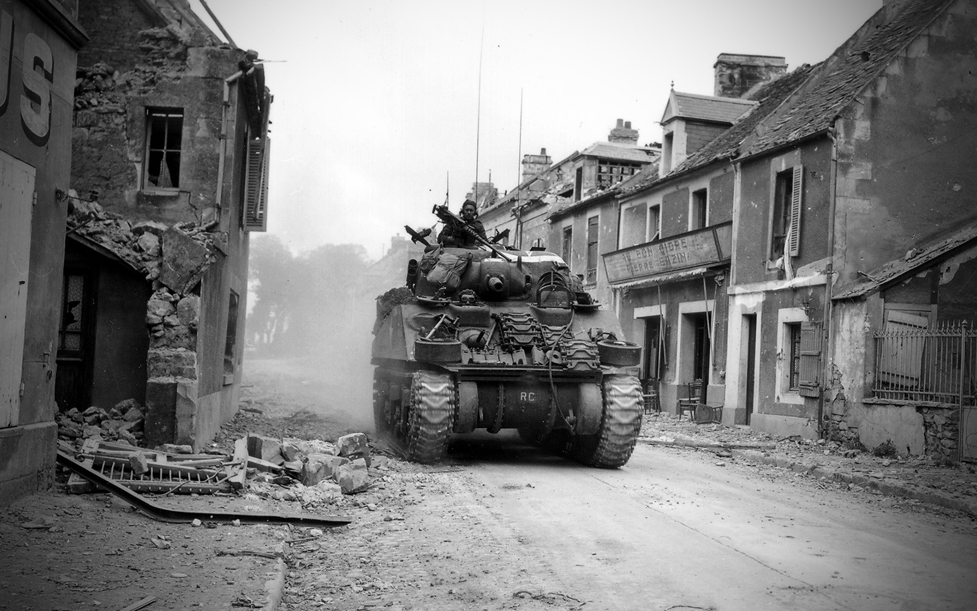 战争 汽车 军事 集团 军用车辆 街道 战斗 运输系统 坦克 士兵 废物