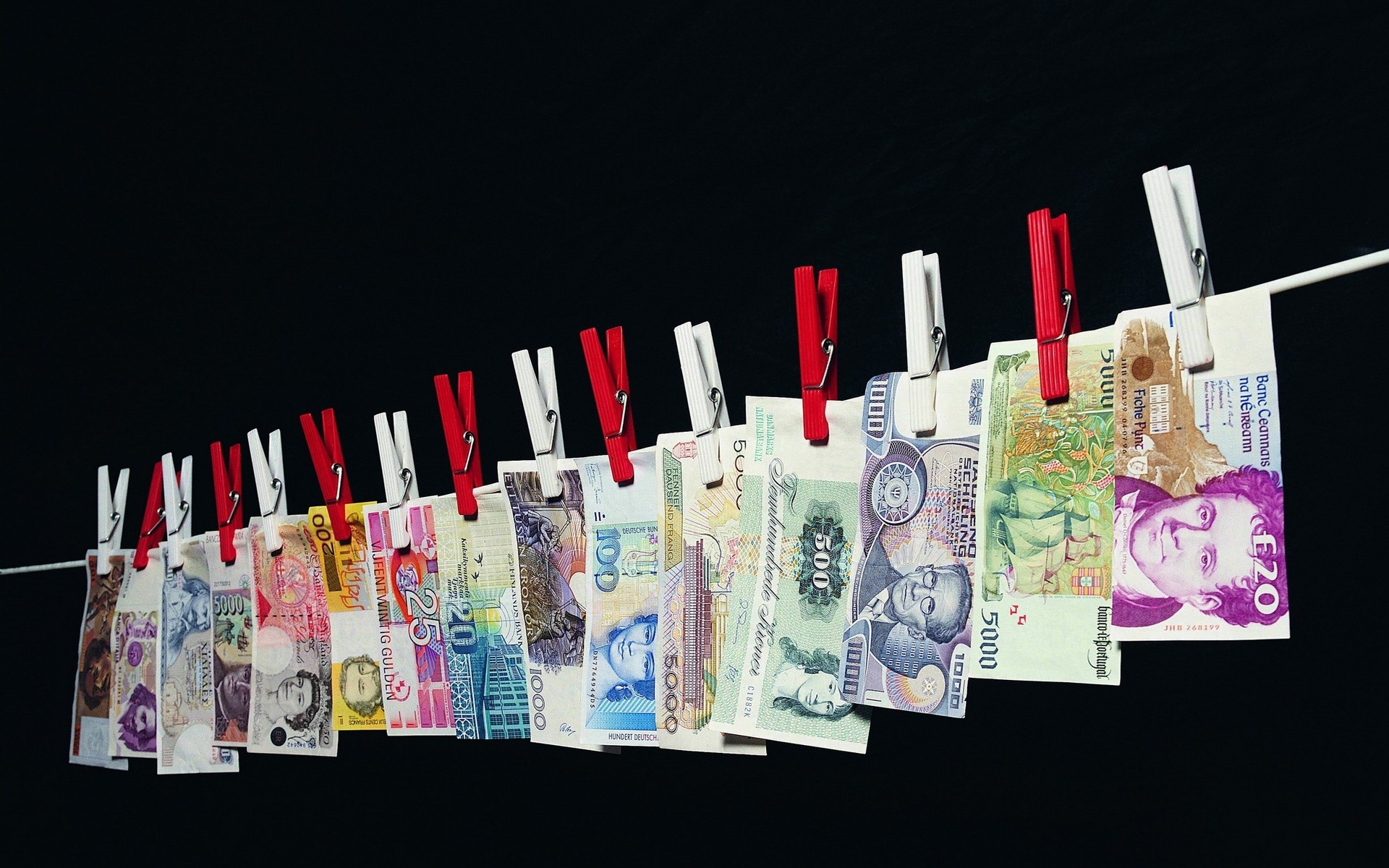 衣夹 绳索 商业 金钱 纸张 金融 经济 笔记 财富 挂钩 洗衣 金融 成功 投资 储蓄 桌面 股票 符号 洗钱 票据