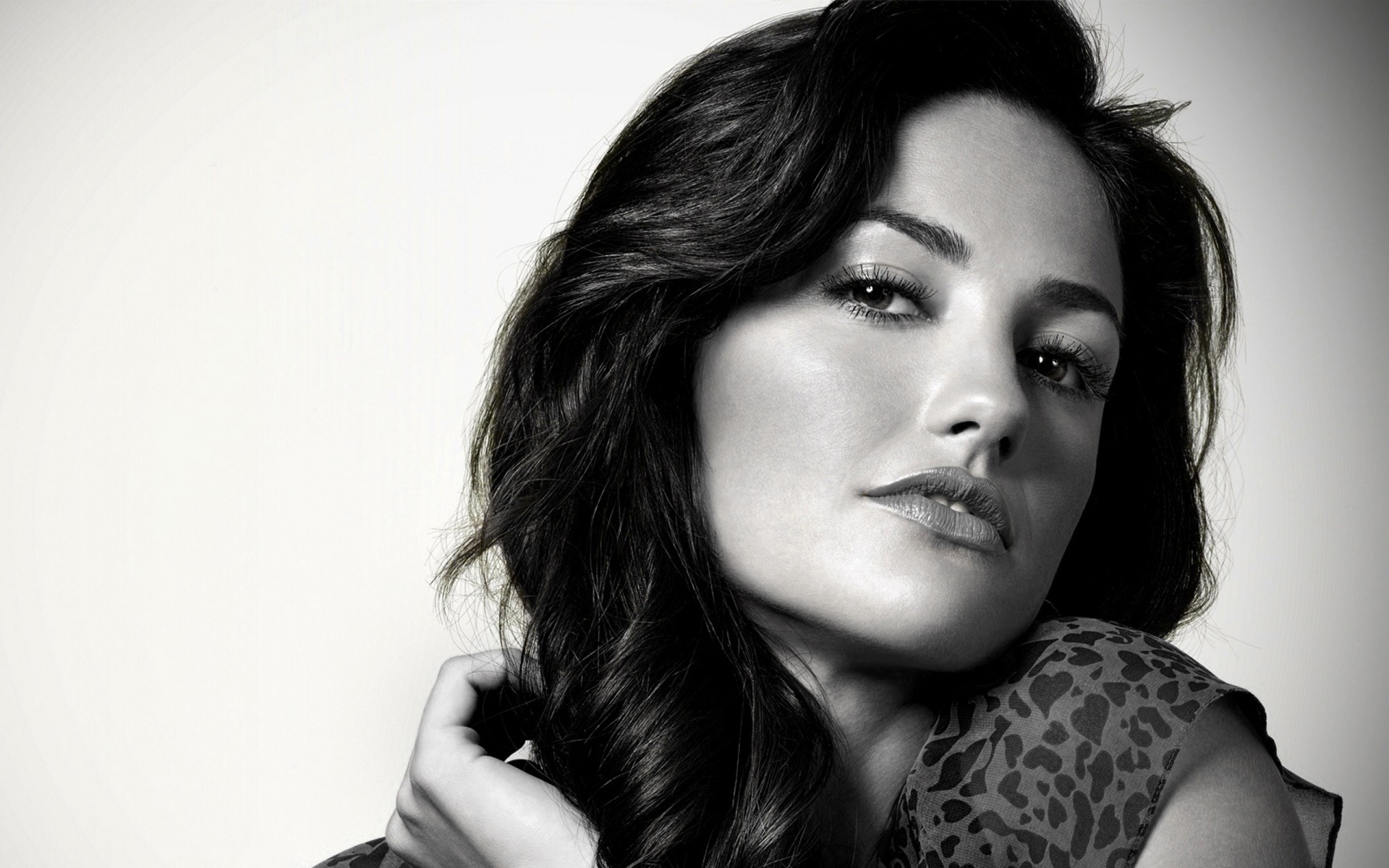 肖像 女人 时尚 女孩 单色 模型 性感 眼睛 魅力 一个 成人 工作室 嘴唇 妇女 女演员 名人 敏卡凯利