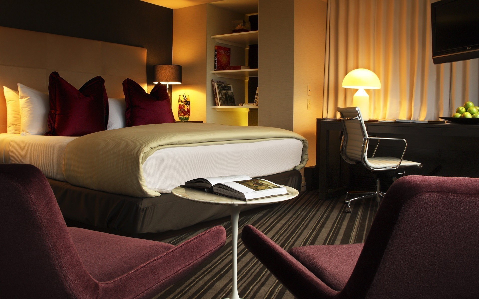 家具 房间 室内 椅子 灯 地方 酒店 室内设计 豪华 表 床 里面 卧室 沙发 枕头 地毯 现代 窗户 家庭 地板 书桌 扶手椅