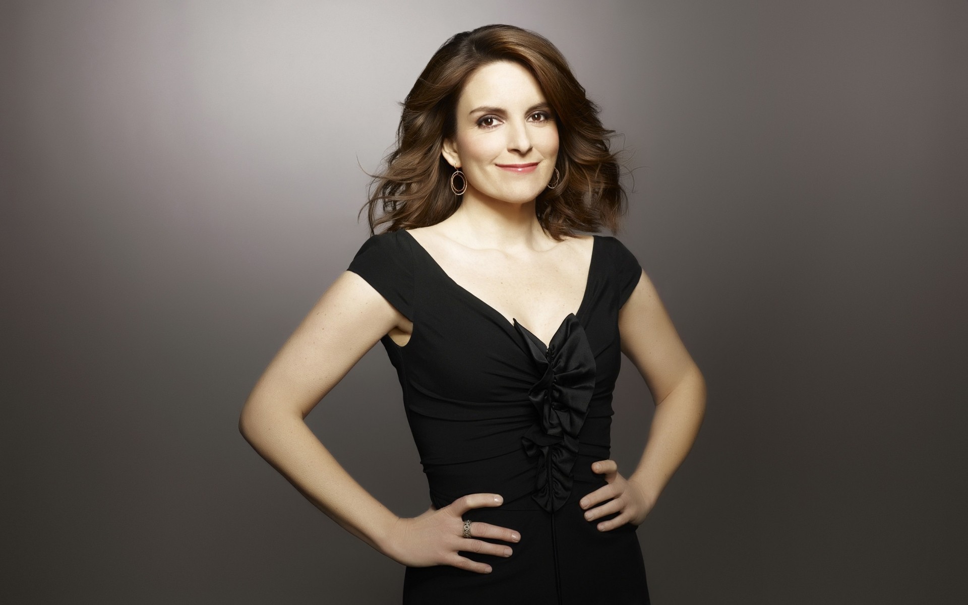 时尚 女人 肖像 魅力 性感 漂亮 模型 女孩 优雅 可爱 工作室 头发 嘴唇 单 年轻