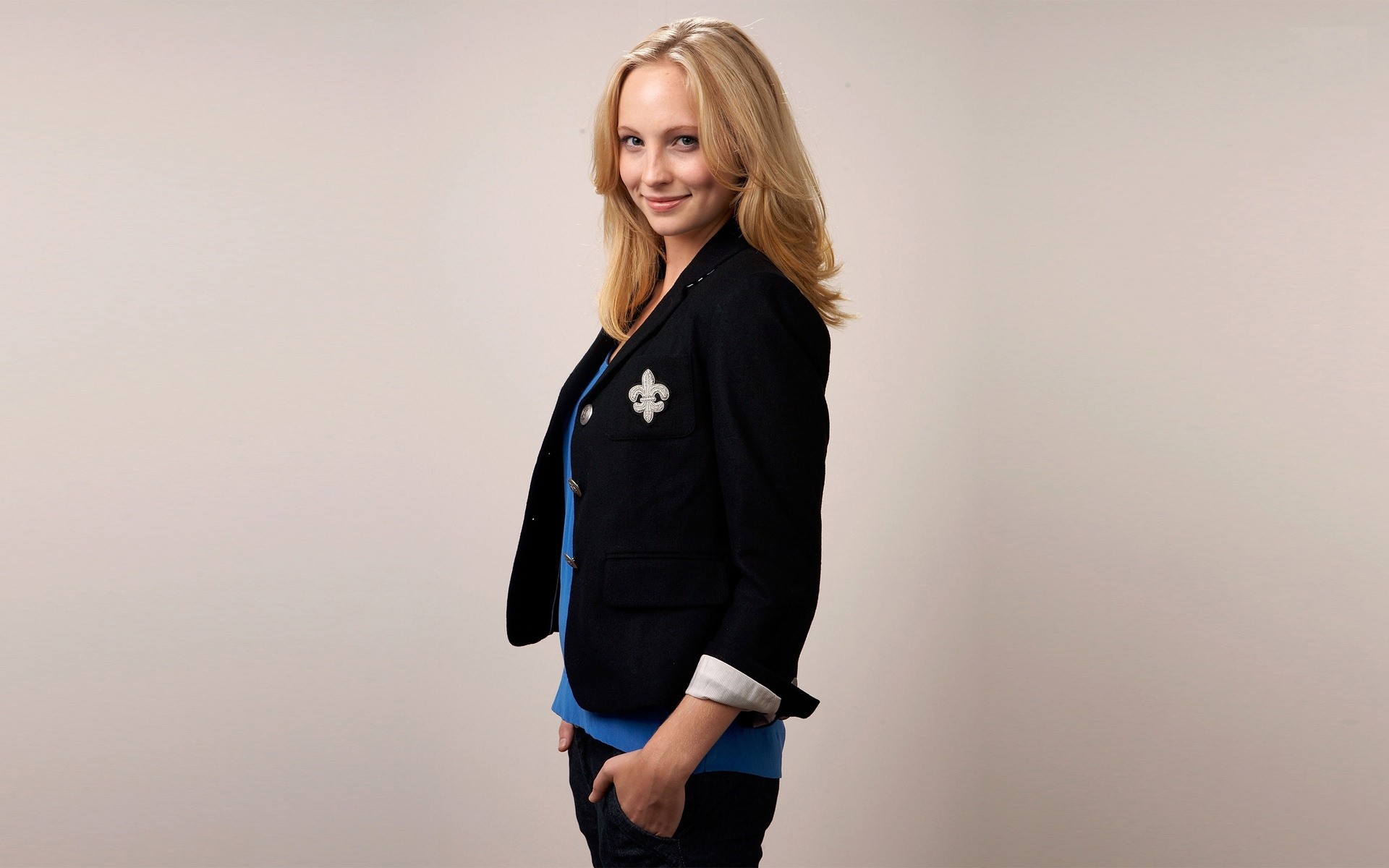 女人 肖像 磨损 单 时尚 成人 名人 艺术家 好莱坞女星 华丽 美丽