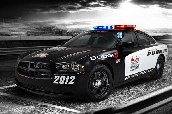 闪灯道奇警车