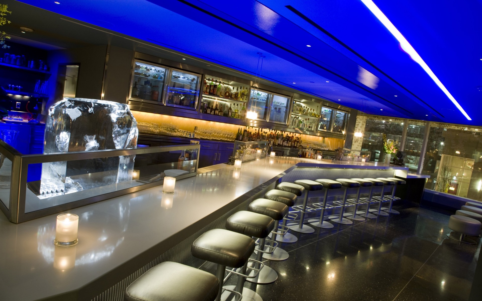 机场 反射 交通堵塞 商务 室内 城市 旅游 自动扶梯 光 城市 房子 购物中心 酒店 运输系统 建筑 餐厅 里面 火车 椅子 蜡烛 饮料 家具 玻璃