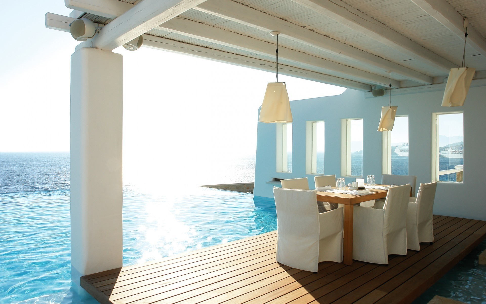 椅子 豪华 酒店 沙发 度假村 家具 度假 别墅 房间 室内 窗口 放松 夏天 海洋 表 游泳池 游泳池 海 露台 背景