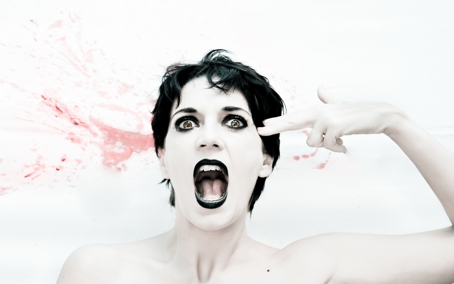 女孩 女人 肖像 年轻 时尚 脸 美丽 成人 魅力 模型 黑发 一个 男人 情况 女人在震惊 震惊的脸