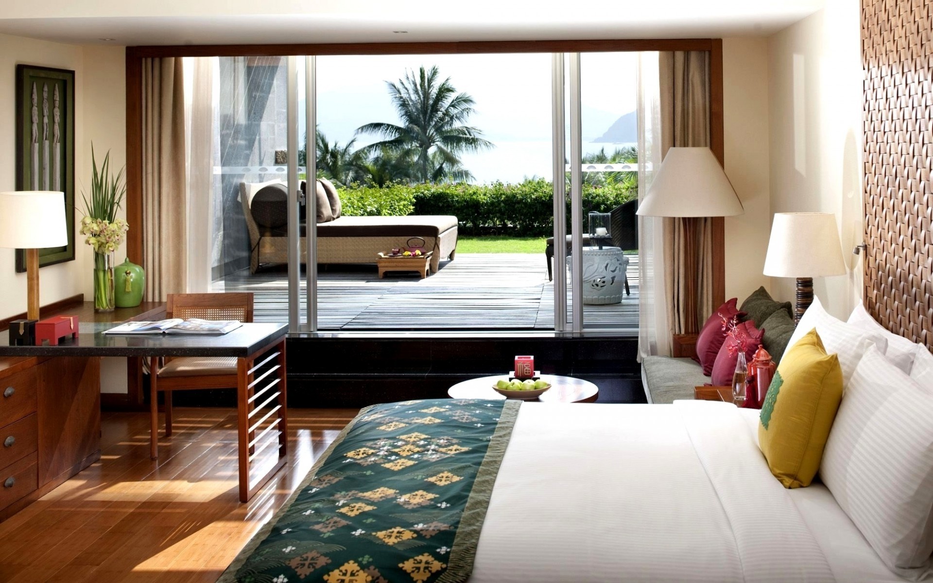 家具 房间 室内 窗户 床 桌子 卧室 灯 室内设计 家居 座椅 椅子 酒店 地板 房子 豪华 地毯 公寓 窗帘 现代