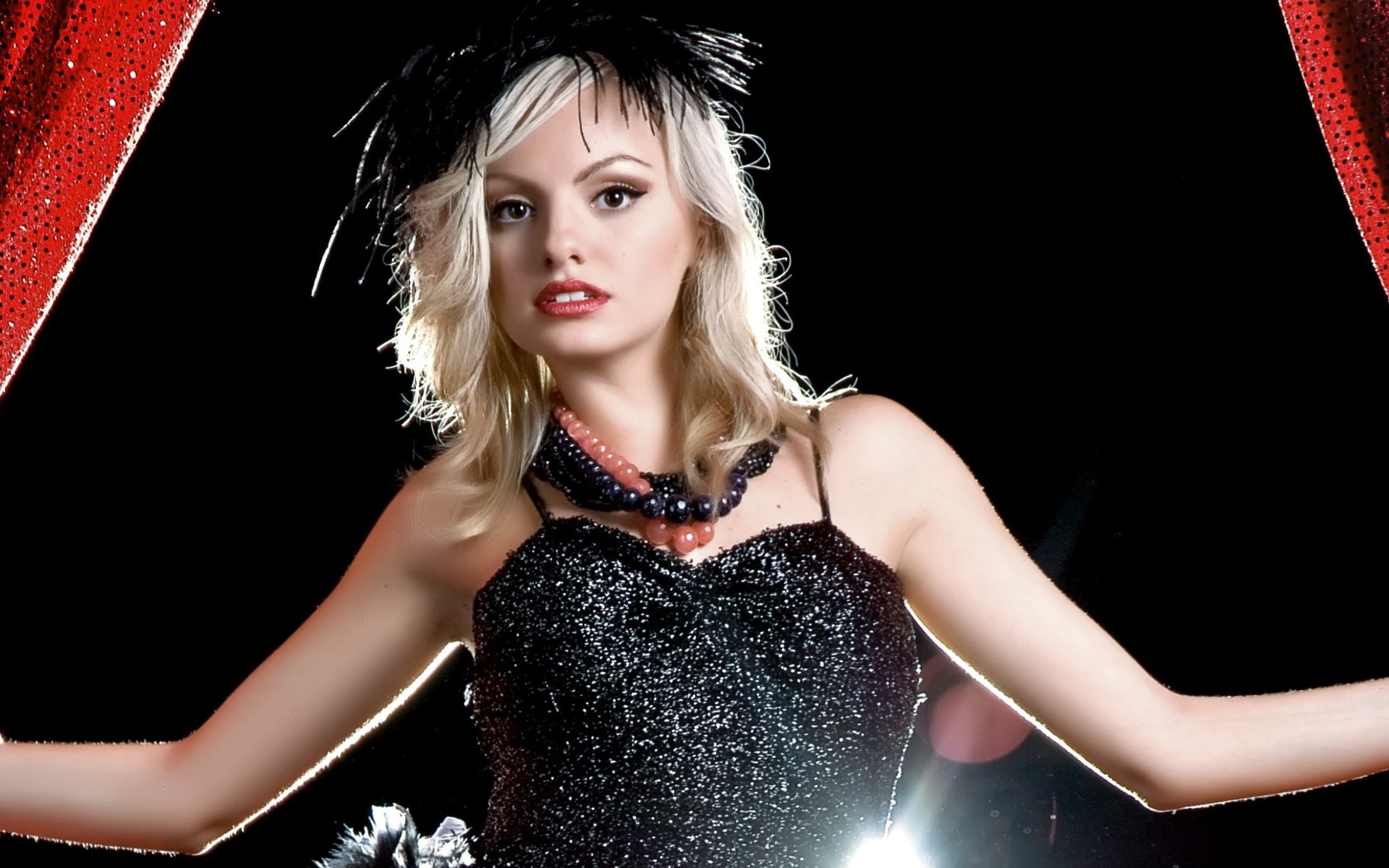 女人 时尚 性感 漂亮 魅力 年轻 一 肖像 成人 女孩 罗马尼亚 歌手 舞蹈 美丽