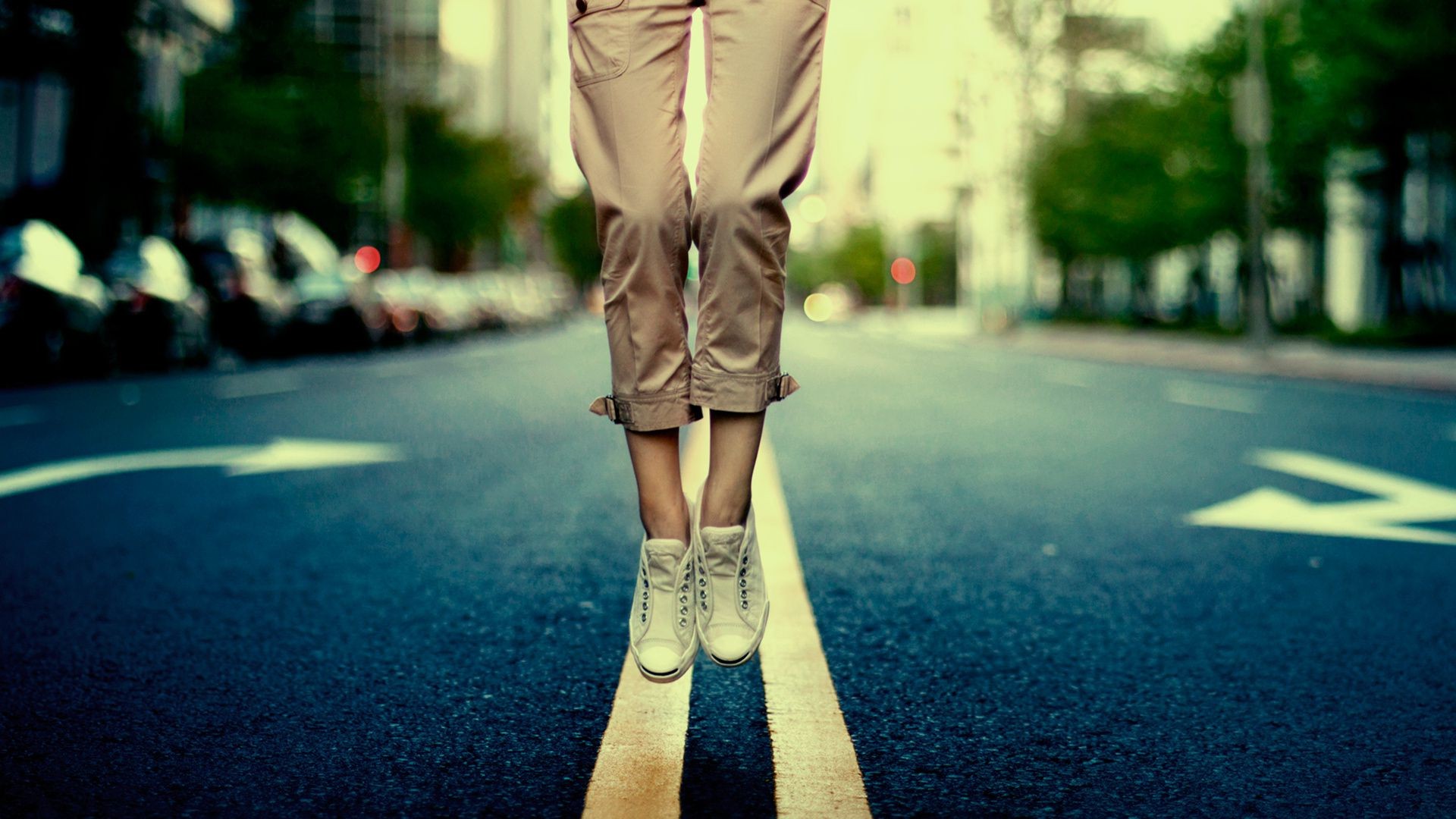 街道 女孩 肖像 城市 单色 男人 模型 女人 成人 时尚 道路