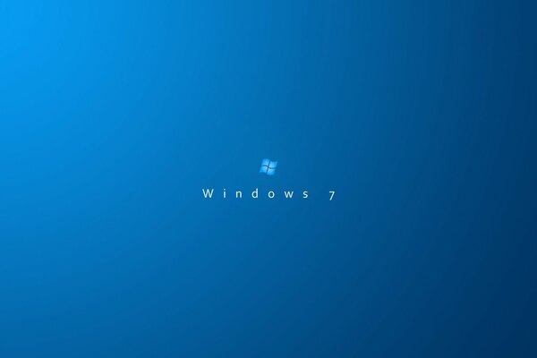 壁纸屏幕保护程序为Windows桌面天蓝色