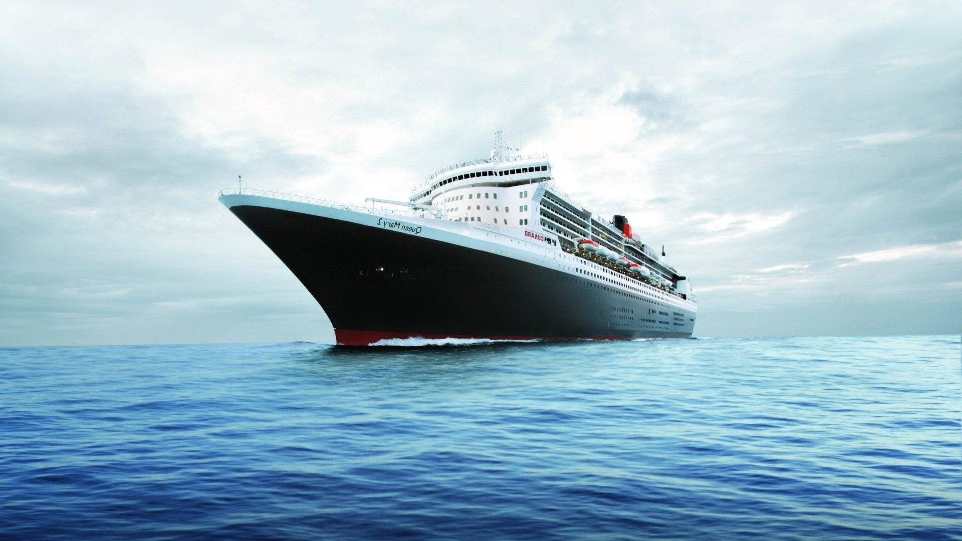 水 船只 旅行 运输系统 海 船 天空 户外 海洋 汽车 帆 船