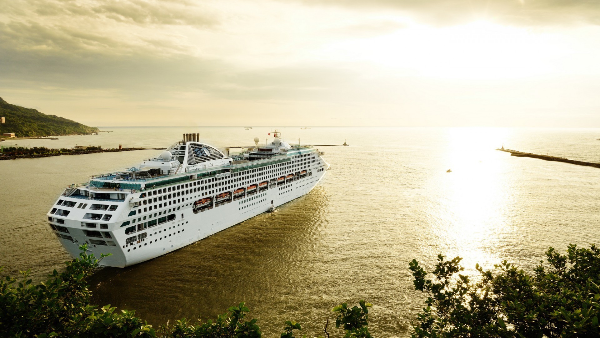 水 旅行 船只 运输系统 海 天空 船 船 汽车 户外 海洋 帆