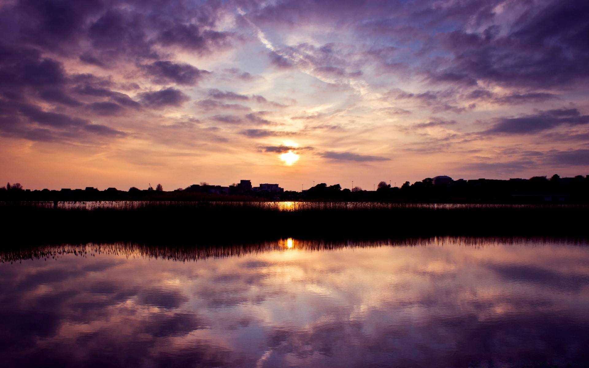 湖泊 日落 黎明 水 太阳 反射 自然 黄昏 景观 天空 晚上 好天气 河 云