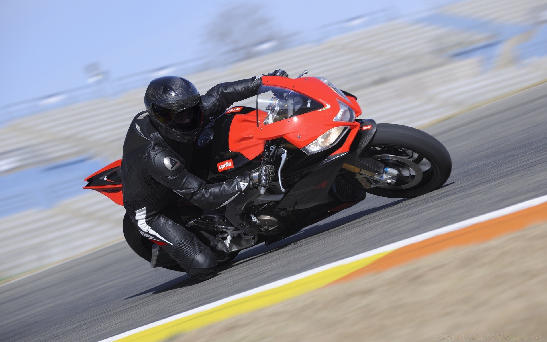 运动 赛车 匆忙 快速 轨道 驱动器 汽车 冠军 行动 电路 竞争 汽车 运输系统 驱动程序 电源 汽车 模糊 赛车手 汽车运动